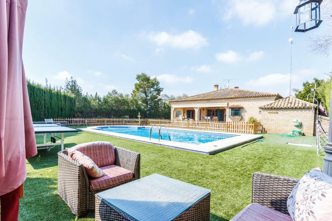 Divi Apartments Villa Reyes Mairena del Aljarafe Exteriör bild